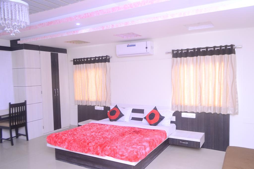 Hotel Samridhi Udaipur Quarto foto